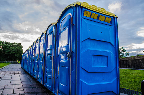 Portable Toilet Options We Offer in Thompsonville, CT